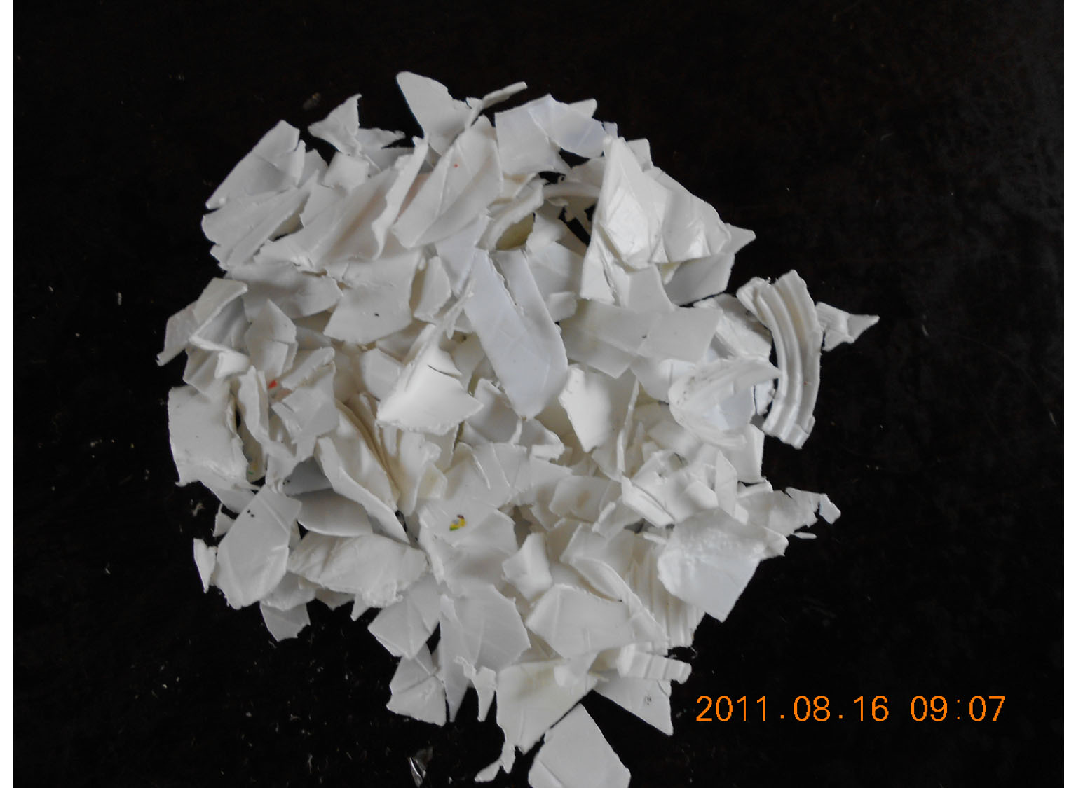 hdpe破碎料-山东省莱州市沙河镇路旺隆发塑业提供hdpe图片
