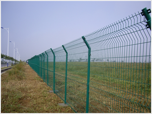 机电设备防护网现货 电站围栏网价格  上饶勾花护栏加工厂