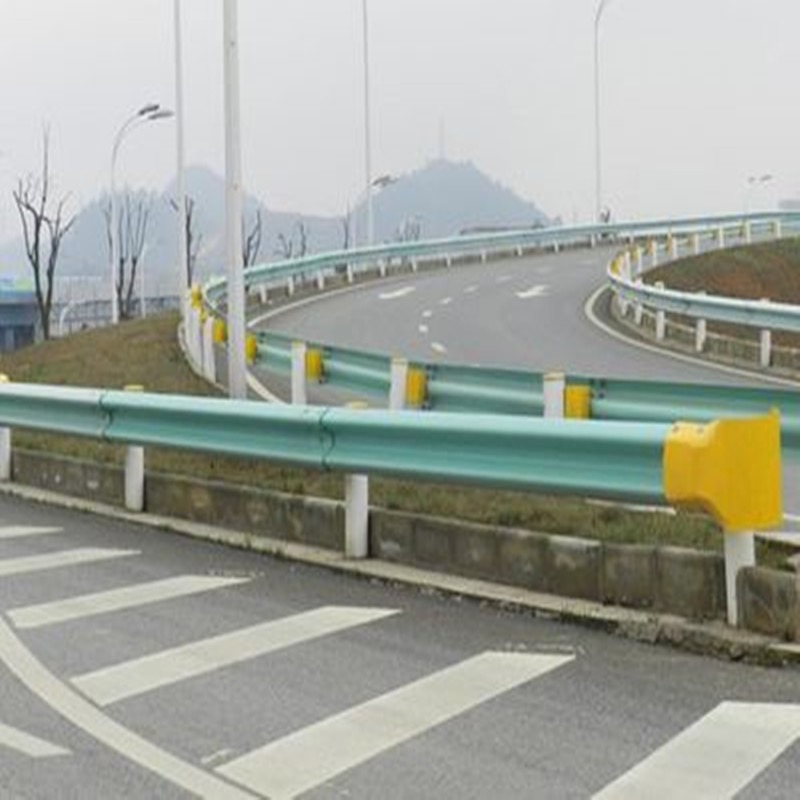 格拉瑞斯热镀锌高速公路防撞波形护栏 喷塑波形梁W型钢护栏板
