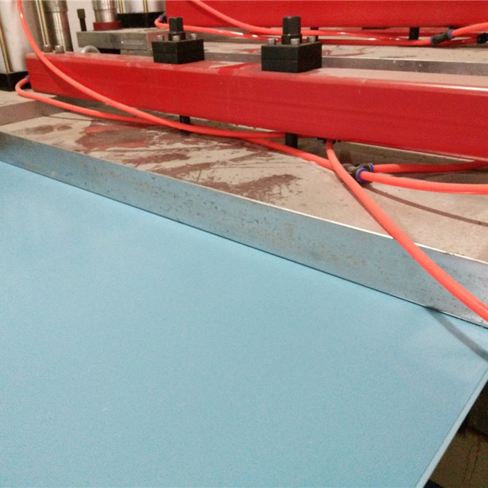 PVC结皮发泡板生产线/PVC建筑模板挤出生产线