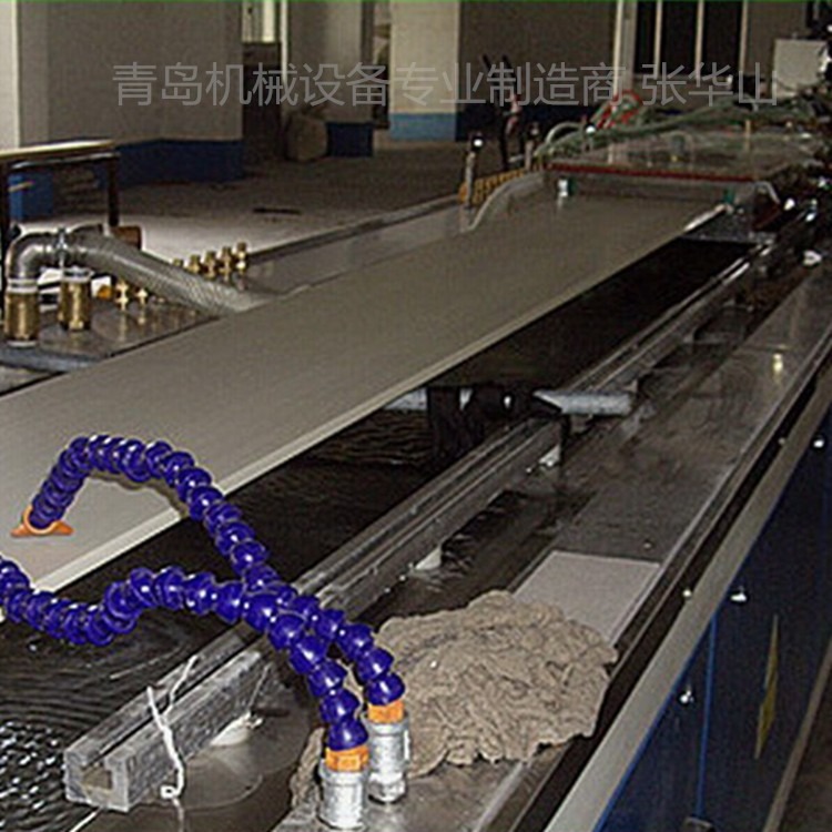 PVC扣板生产线,装饰吊顶扣板生产线设备厂家
