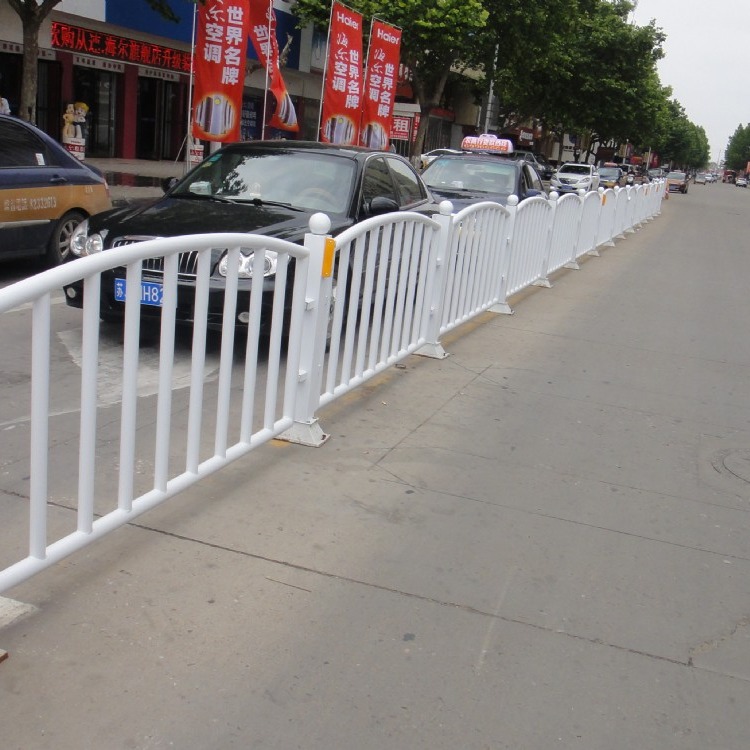 金路护栏厂家  生产批发苏州张家港市 锌钢道路护栏  花式道路中央隔离栏