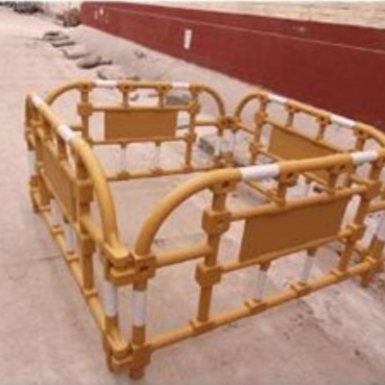深圳 塑料护栏价格 厂家 龙岗铁马护栏供应商路易通交通设施