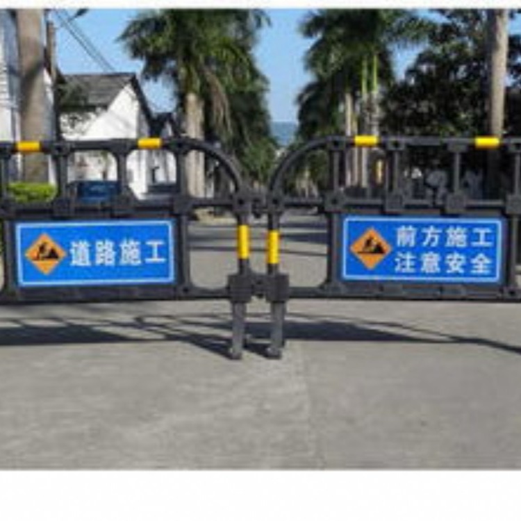 全深圳塑料护栏大促销，福永附近铁马护栏厂家