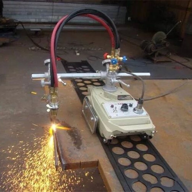 热销CG1-30半自动火焰切割机 钢板直线切割机  气割机生产厂家