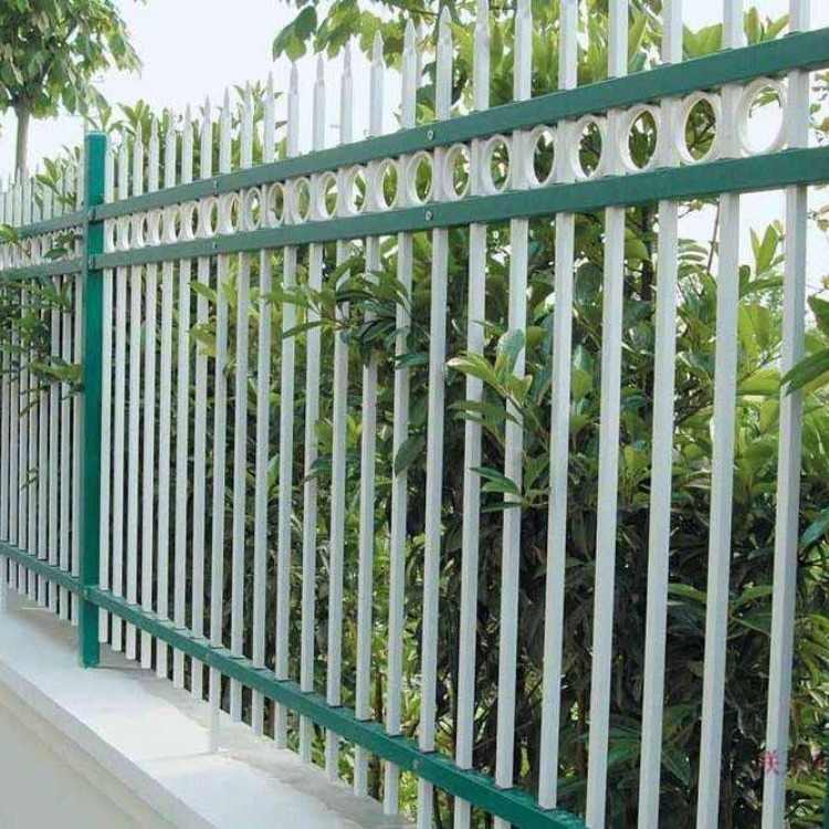 国创定制型锌钢围墙护栏方管冲孔焊接表面防锈处理使用寿命长