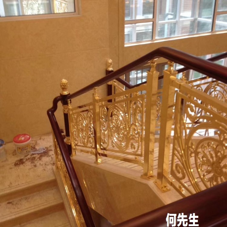 豪宅别墅玫瑰金楼梯 纯铜艺术楼梯栏杆扶手真的很美