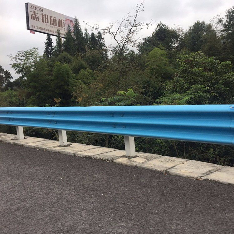 贵州波形护栏配件厂家直销公路波形护栏板公路交通护栏来图制定