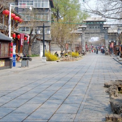 青石荔枝面地板_仿古板材可以应用在哪些场所_青州古街仿古石材图片案例