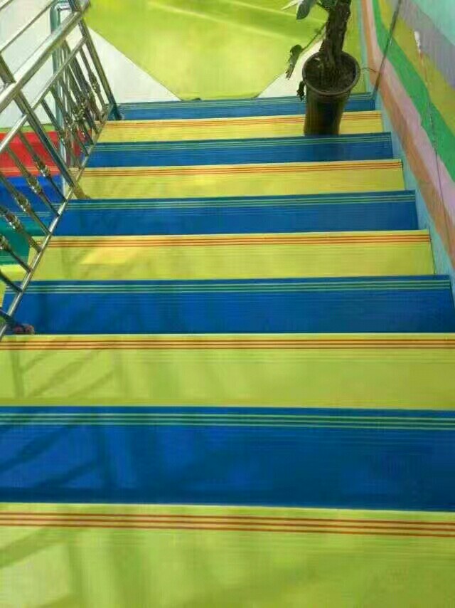 安徽塑胶楼梯踏步、福建整体楼梯踏步、重庆塑胶楼梯防滑板