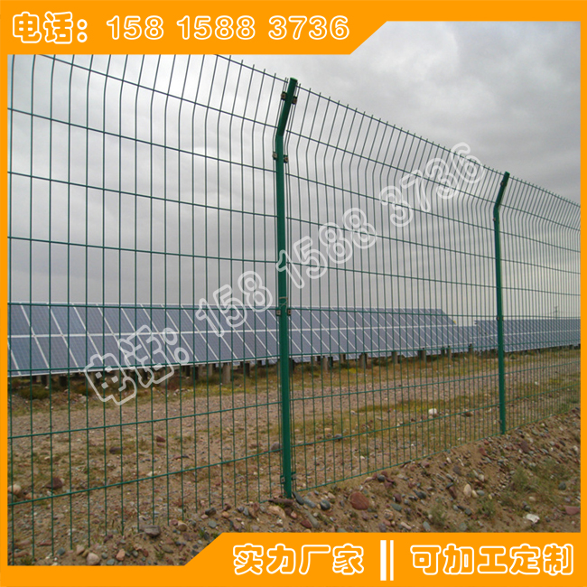 潮州围地用的围栏网现货 双边丝护栏网价格 护栏网图片