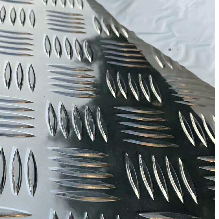 防滑花纹铝板 水波纹压花铝卷 耐腐蚀板材 吕盟铝业