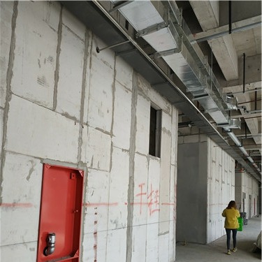 供应轻质隔墙板 轻集料墙板厂家直销 钢结构厂房外墙alc加气板工程安装 规格2400mm防火 保温 隔音性能好