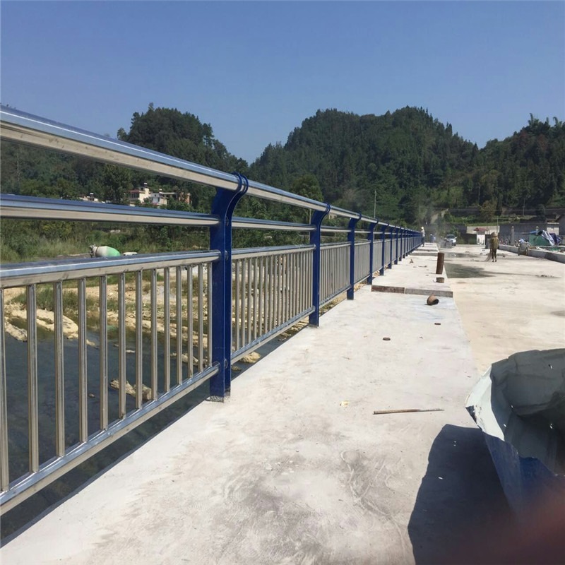 不锈钢桥梁供应 景区道路护栏201 304不锈钢桥梁护栏 防撞护栏