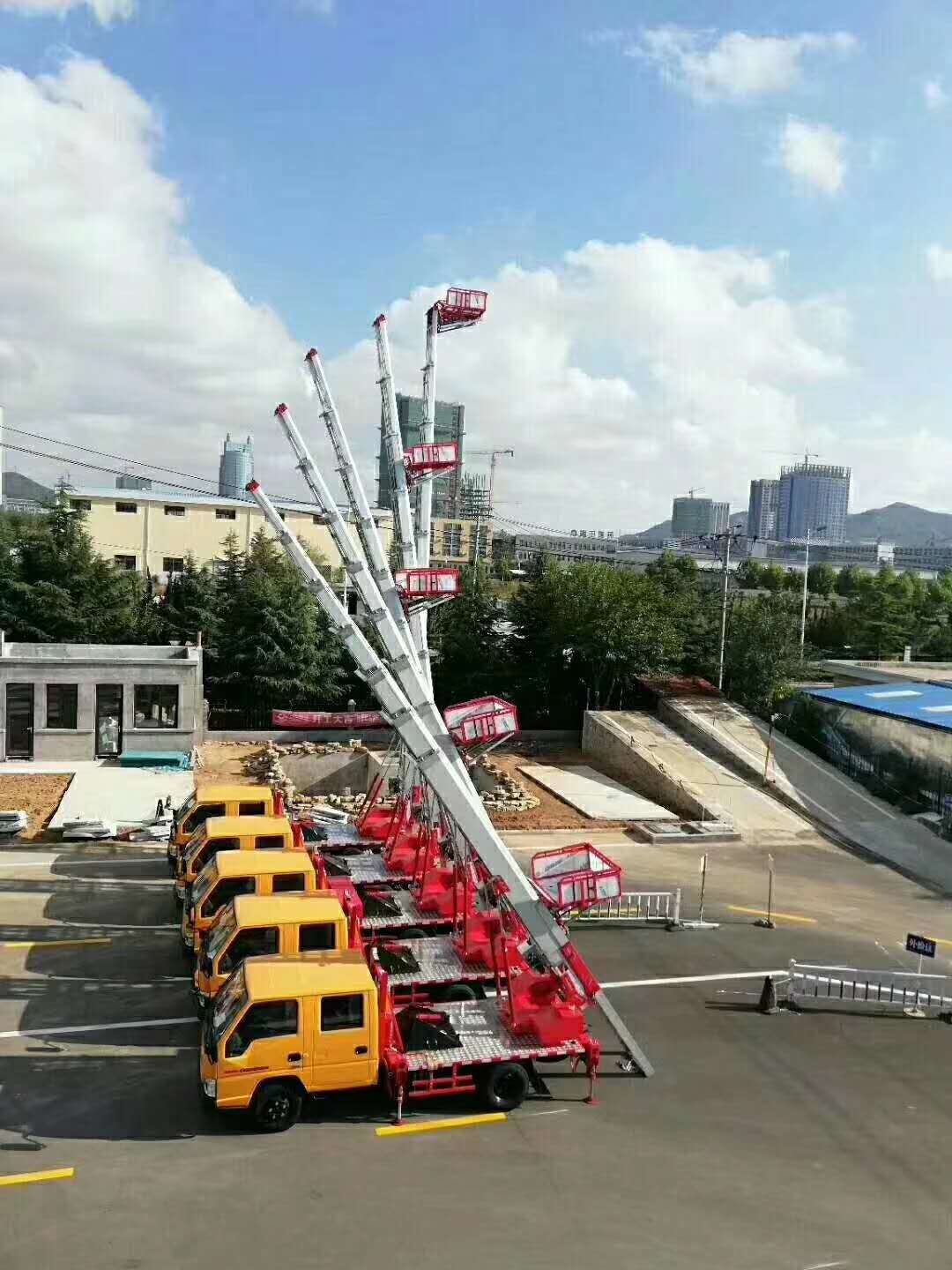 江铃云梯车 搬家作业车 28米38米45米高空作业车示例图5
