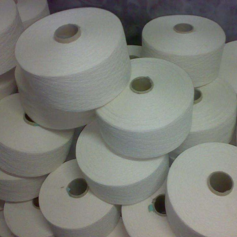 厂家直销4-5支气流纺本白再生棉纱 本白棉绳专用包芯棉纱