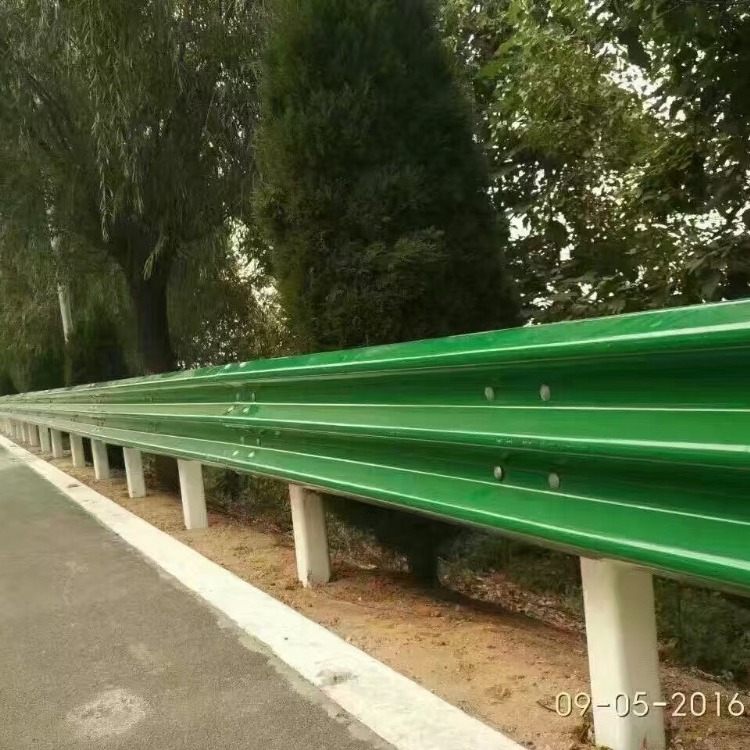 广州世腾高速路护栏生产厂家 供应广东波形护栏生产厂 高速公路防护栏 报价波形防护栏 提供安装