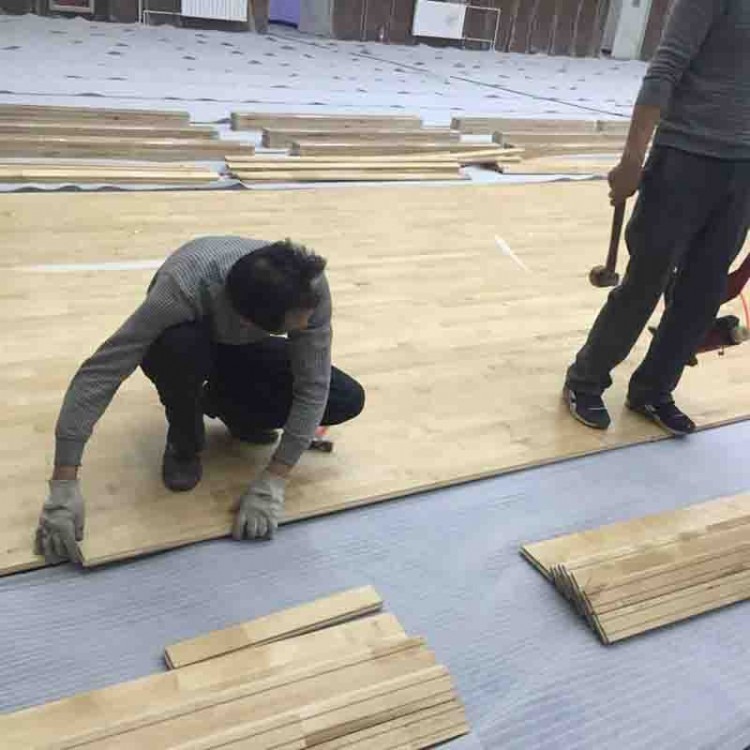 江苏篮球场木地板厂家 室内篮球场专用地板 实木体育运动地板