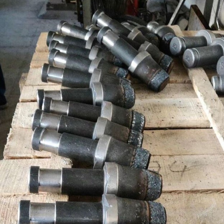 河南自动化合金颗粒堆焊设备截齿堆焊工艺