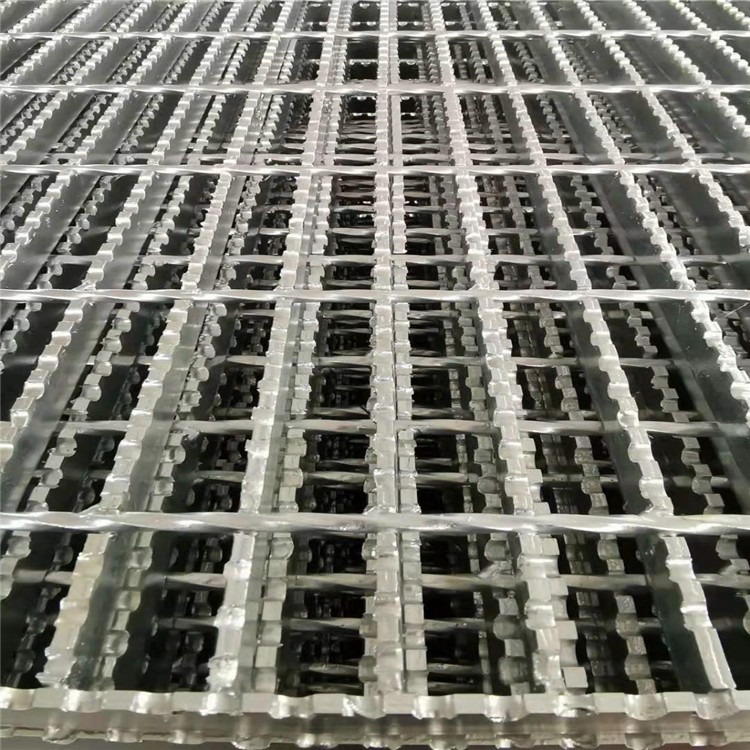 苏州苏一压焊齿形钢格板厂家供应热镀锌齿形钢格板 平台压焊齿形钢格板