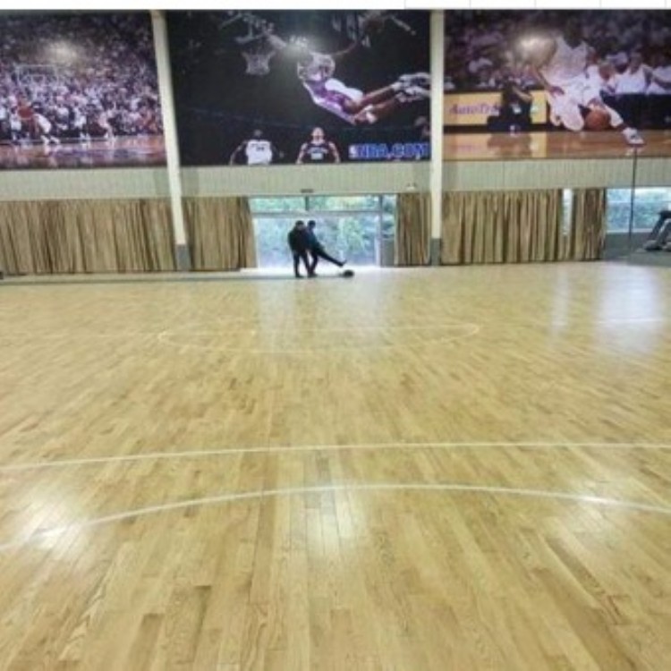 商洛镇安篮球馆运动木地板 凯伟德厂家直销运动木地板