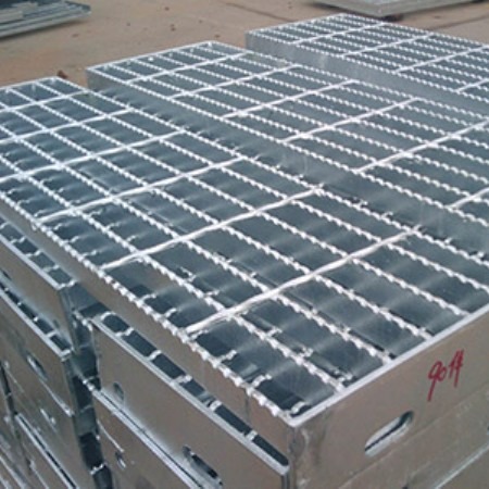 钢格板 钢格板厂家 热镀锌钢格板 重型钢格板 安平金沃丝网