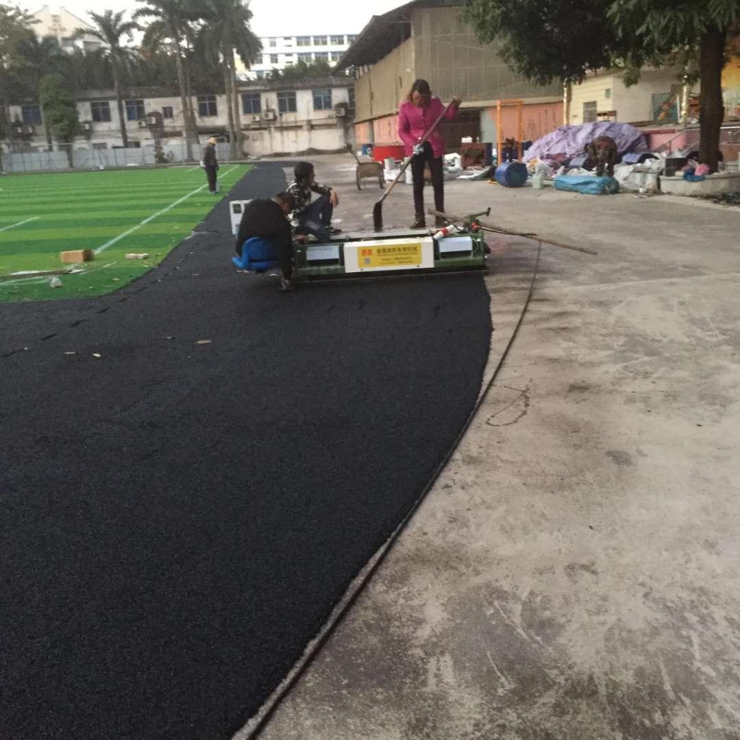 崇左市宁明县哪里有做塑胶跑道的，篮球场地板胶涂料销售