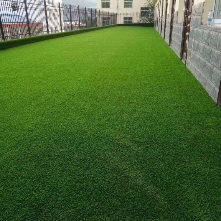 仿真草坪人造塑料围挡假草皮人工幼儿园足球场地毯装饰假绿化草坪