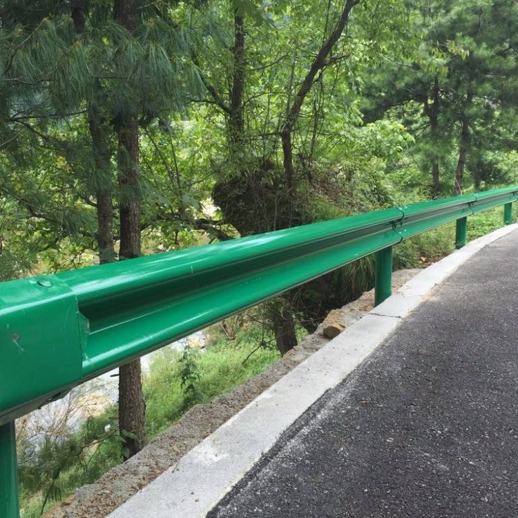 广州世腾两波护栏 厂家专业生产桥梁防撞护栏 波形护栏板 镀锌喷塑护栏板