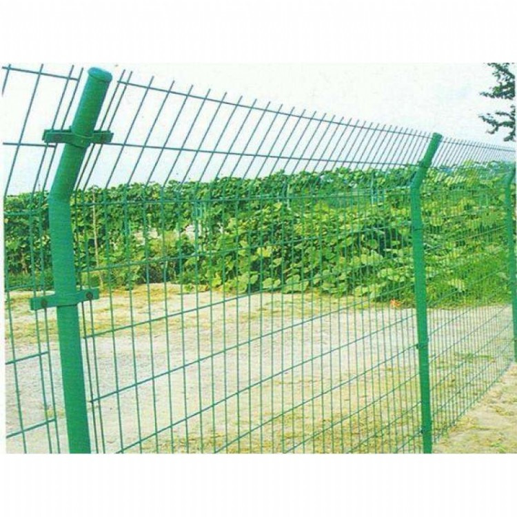 铁丝道路圈地隔离防护双边丝护栏网厂家直销公路圈地双边丝护栏网