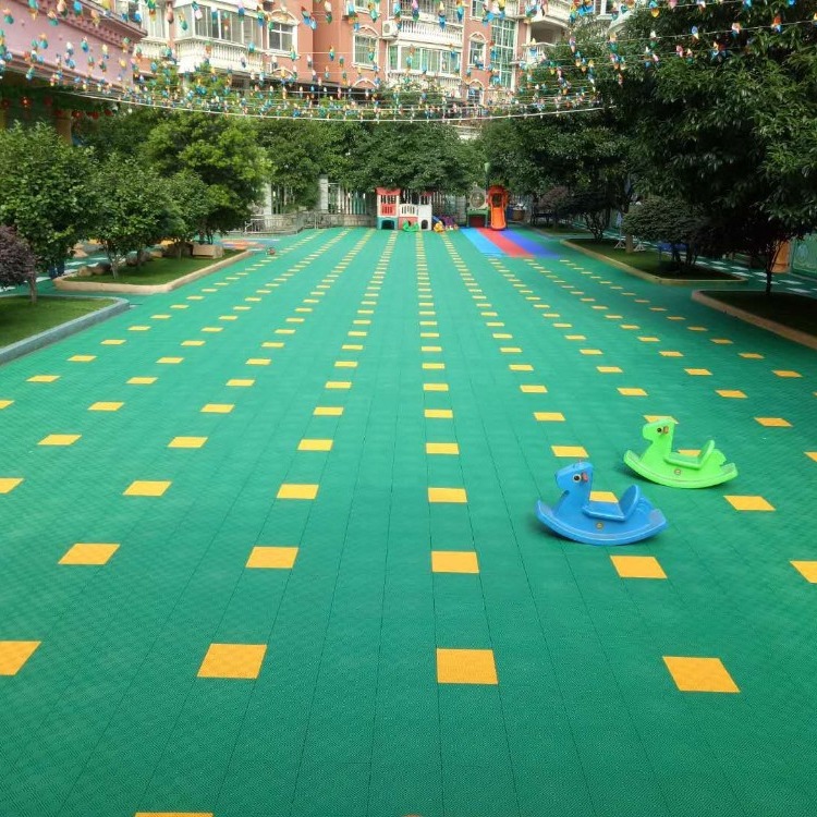 厂家篮球场悬浮地板|球场拼装地板|防滑幼儿园地板|网球场地面地垫|防滑悬浮式拼装运动地板|幼儿园户外地垫价格