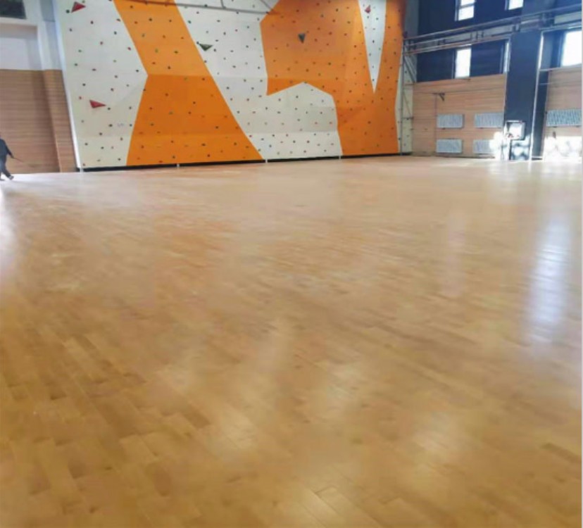 西安阎良运动体育木地板定制 凯伟德厂家直销运动木地板