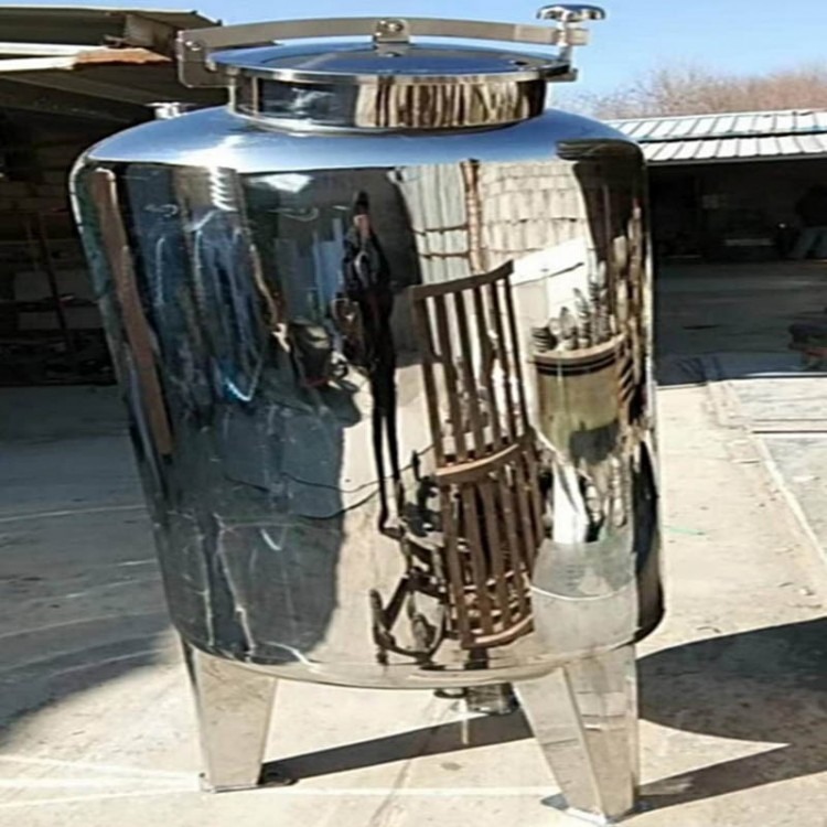 316不锈钢无菌水箱 实验室立式镜面纯水储罐 
