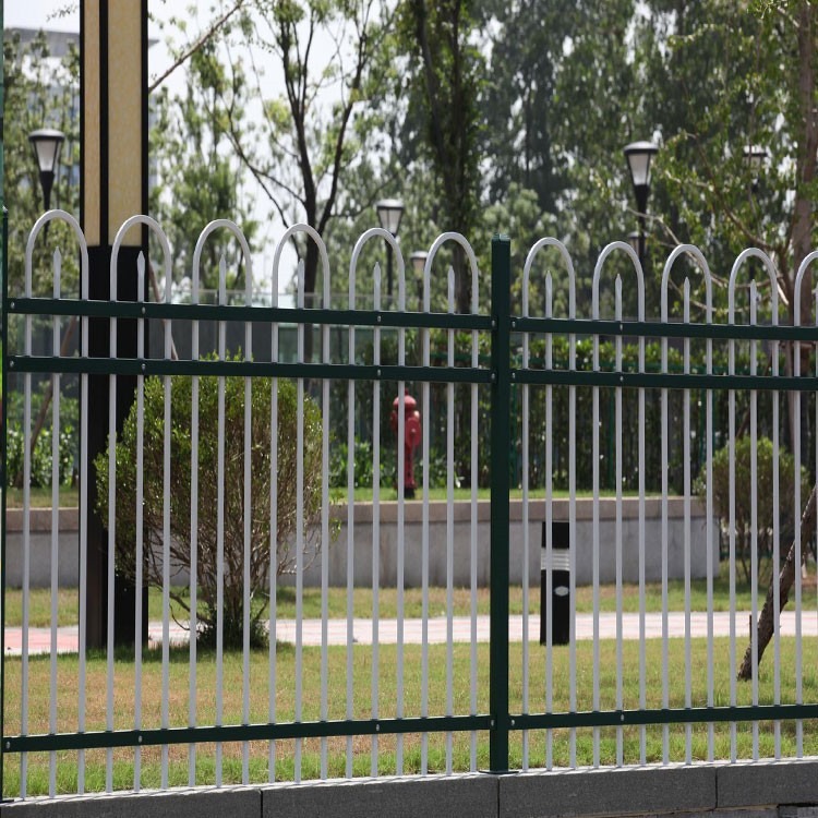 贵州六盘水厂家直销  锌钢护栏  小区围墙护栏    厂房围墙  学校围墙护栏 