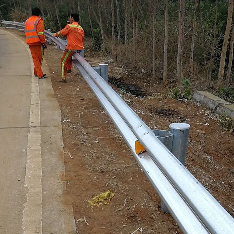 重庆高速路护栏 奉节加工生产厂家 农村道路护栏-包安装