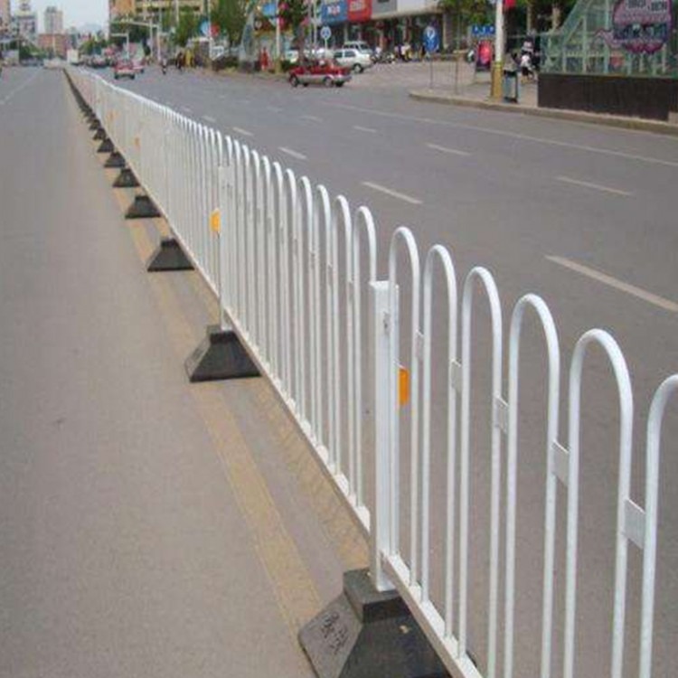 市政交通设施防护栏  南京厂家定制京式护栏隔离栏