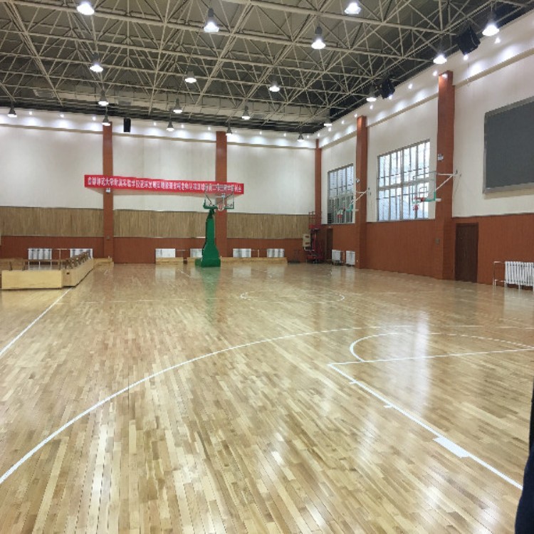 铜川宜君篮球馆运动木地板 凯伟德厂家直销运动木地板