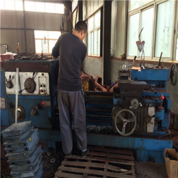 供应GPZ盆式支座材质的内部钢板和生产工艺