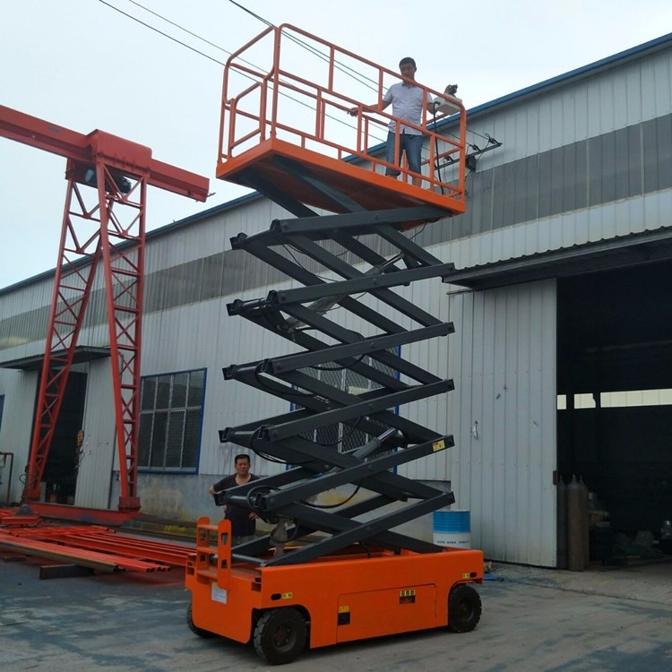 晋豪机械   厂家定制4-10米全自行式升降机现货供应