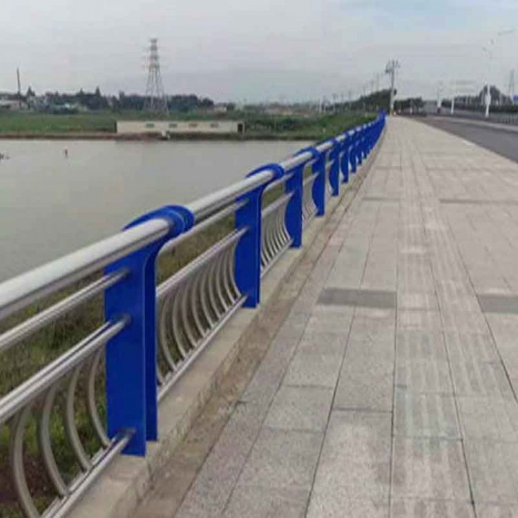 贵州不锈钢护栏防撞桥梁栏杆厂家批发景观河道护栏 厂家直销规格齐全