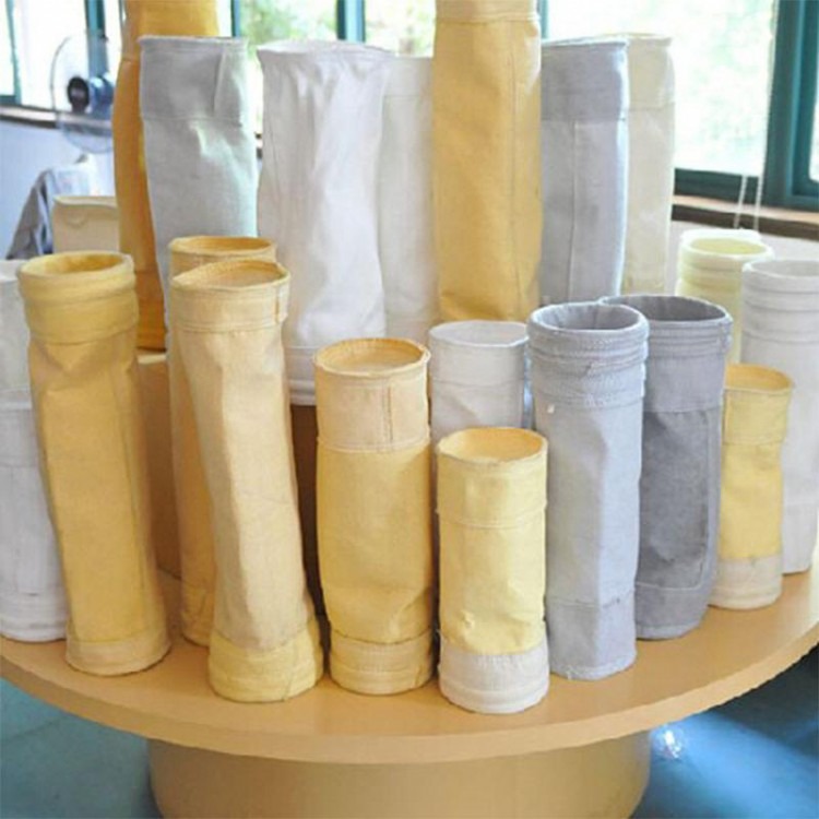 厂家供应涤纶抗静电针刺毡布袋 覆膜除尘布袋可定制