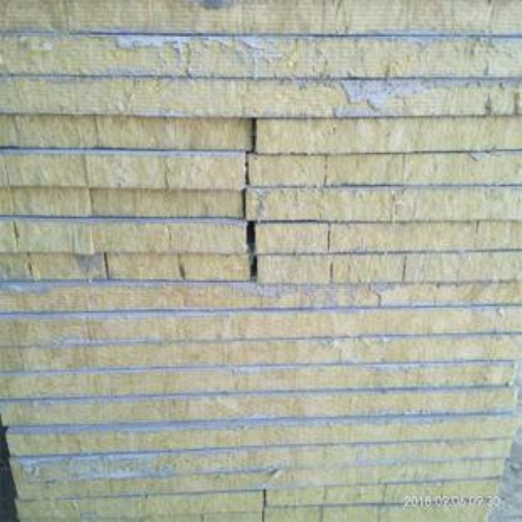 新型外墙水泥砂浆岩棉复合板设备 