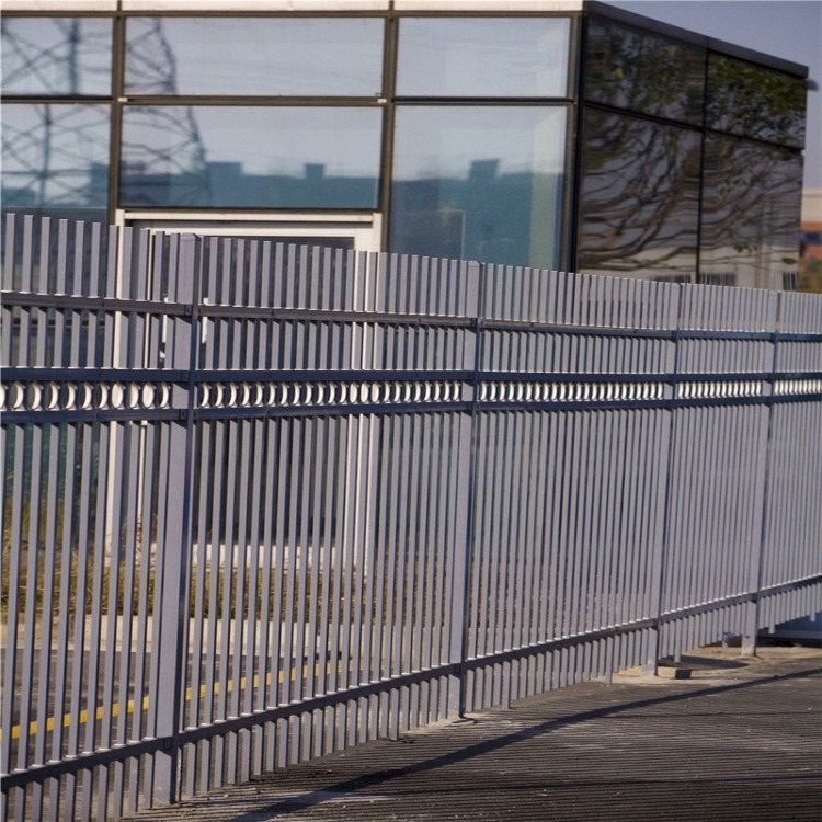 隔离栏围墙 锌钢护栏栅栏 海口景区围墙隔离栏 三横杆组装围栏