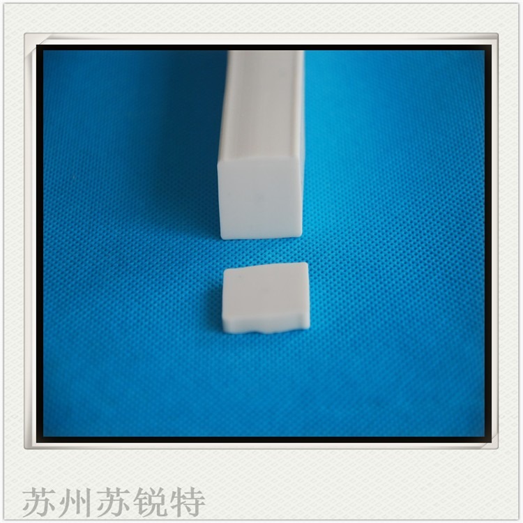 供应白色硅胶方形发泡耐高温密封条